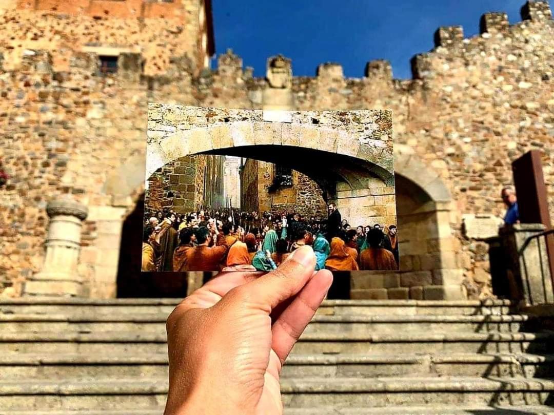 Las Cuatro Esquinas De Caceres Luaran gambar