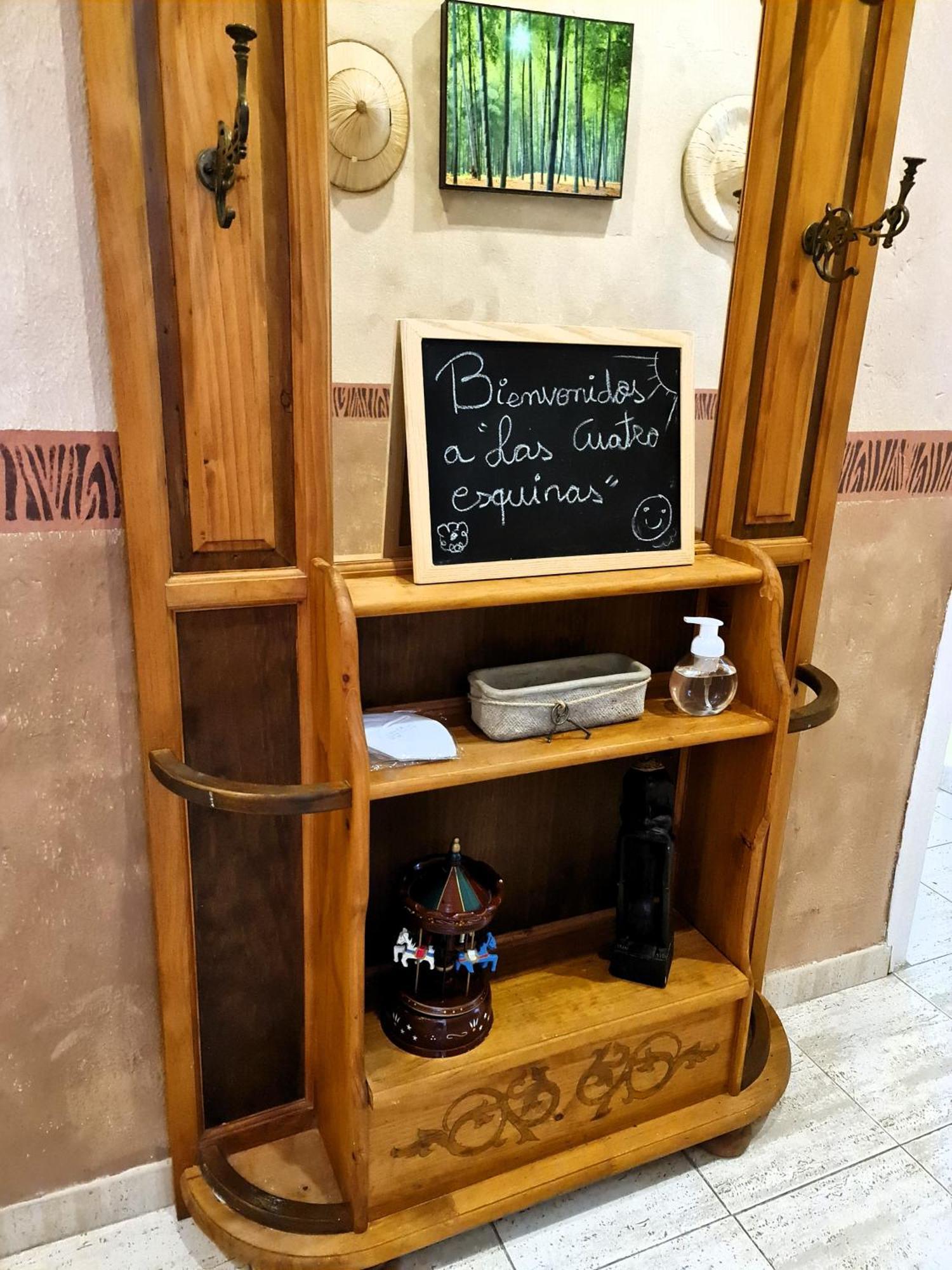 Las Cuatro Esquinas De Caceres Luaran gambar